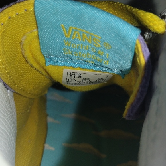 VANS Limited Edition Lisa Simpson for President Sz 5 - Picture 7 of 9